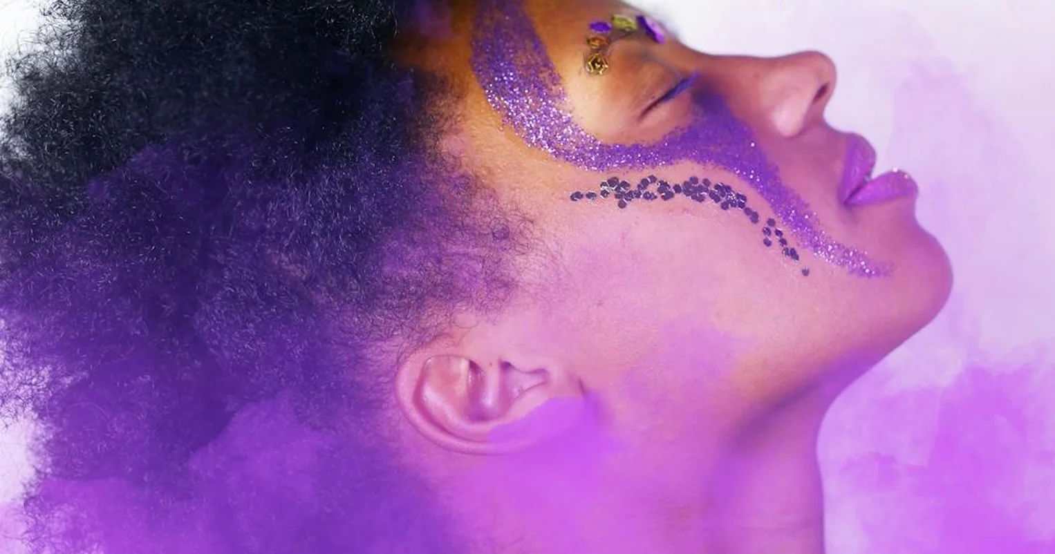 Designing brands that connect, inspire.